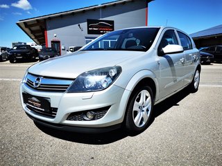 Opel Astra H Innovation 1.HAND|BI-XEN|TEMP|AHK|KLIMA Used vehicle for sale | First registration 03/2009 | Price 2.990 €
