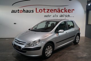 Peugeot 307 Premium Automatik,Velour,Klimaautomatik,AHK Used vehicle for sale | First registration 02/2005 | Price 3.490 €