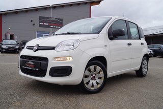 Fiat Panda More Scheckheftgepflegt, City-Funktion,wenig KM Used vehicle for sale | First registration 01/2013 | Price 4.990 €