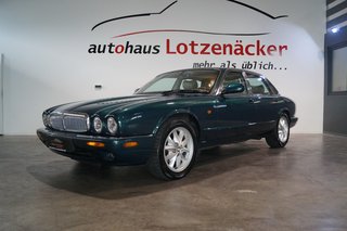 Jaguar XJ 4.0 Sovereign SEHR GEPFLEGT, WENIG KM, TÜV NEU Used vehicle for sale | First registration 03/2002 | Price 13.990 €