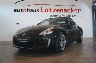 Nissan 370 Z Roadster Pack Navi,Xenon,Bose,Alu 19,Kamera,Tempomat Used vehicle for sale | First registration 04/2014 | Price 22.990 €