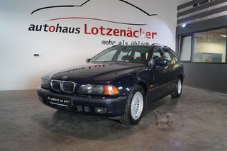 BMW 540i Touring STANDHEIZUNG,SCHIEBEDACH,AHK,PDC Used vehicle for sale | First registration 03/2000 | Price 5.990 €