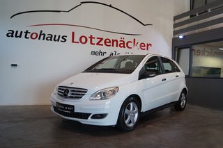 Mercedes-Benz B 200 NAVI,AUTOMATIK,PDC,KLIMA Used vehicle for sale | First registration 05/2006 | Price 6.990 €