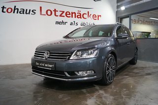 Volkswagen Passat 2.0 TDI Variant Exclusive BlueMotion 4Motion VOLL,ACC,NAVI,PANO,AHK Used vehicle for sale | First registration 11/2013 | Price 15.990 €