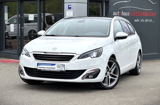 Peugeot 308 SW Allure Pano AHK NAVI PDC 8-Fach ALU Used vehicle for sale | First registration 02/2016 | Price 10.990 €