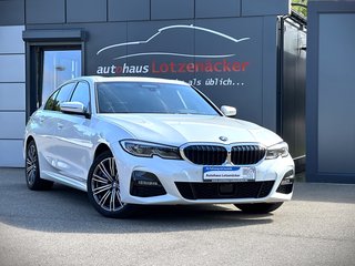 BMW 330e M Sport LASER|STHZ|HEAD-UP|ACC|KAM|KEYLESS Used vehicle for sale | First registration 01/2020 | Price 29.990 €