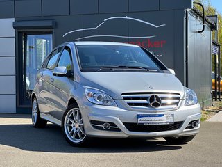 Mercedes-Benz B 180 2.Hd.|lückenlos MB-SH | viele Neuteile Gebrauchtwagen Kaufen | EZ 01/2011 | Preis 7.990 €