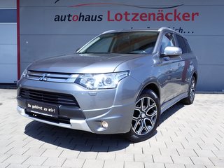 Mitsubishi Outlander 4WD 1.Hd|7-SITZE|AHK|RFK|LEDER Gebrauchtwagen Kaufen | EZ 09/2014 | Preis 13.990 €