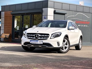 Mercedes-Benz GLA 200 DCT Urban NAVI|TEMP|LED|AHK|SHZ|DAB|8-FACH Used vehicle for sale | First registration 02/2019 | Price 26.990 €