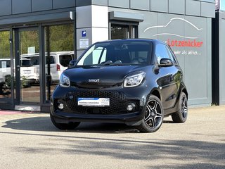 Smart fortwo cabrio electric drive / EQ Used vehicle for sale | First registration 12/2022 | Price 14.990 €