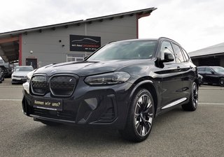 BMW iX3 Impressive 1.HAND|M-SPORT|HEADUP|AHK|H&K|EDC Gebrauchtwagen Kaufen | EZ 03/2022 | Preis 56.990 €