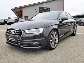 Audi A3 Ambition S-LINE|BI-XENON|DAB|NAVI|TEMP Used vehicle for sale | First registration 01/2014 | Price 13.990 €