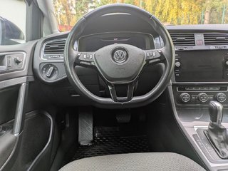 Volkswagen Golf VII Variant 1.6 TDI DSG *Navi,AHK,Kamera* - bilder 9