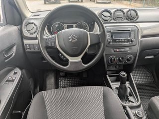 Suzuki Vitara 1.6 Club 4x4 *Klima,Allwetter* - foto 9