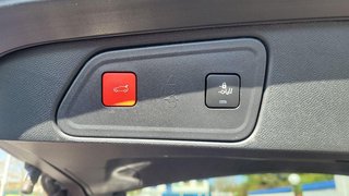 Peugeot 3008 Hybrid4 300 GT - bilder 10