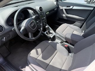 Audi A3 Sportback 1.4 TFSI Ambiente - bilder 4