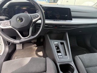 Volkswagen Golf VIII Variant Life - bilder 6