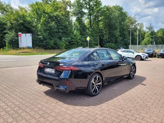 2026 BMW 530i xDrive - photo 4