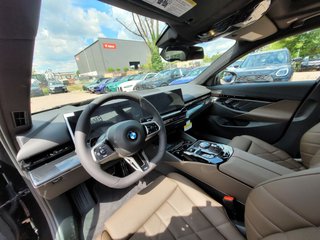 2026 BMW 530i xDrive - photo 6