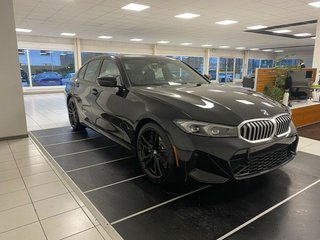 2024 BMW 330i Sedan - photo 3