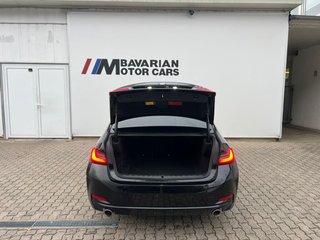 2023 BMW 330i Sedan - photo 2