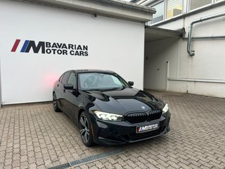 2023 BMW 330i Sedan - photo 3