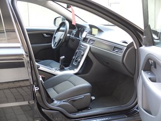 Volvo V70 Kombi 2.0 D2 Kinetic Navi AHK - фото 11