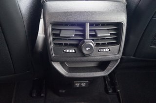 Peugeot 3008 Hybrid 225 GT HYBRID e-EAT8|NIGHT|FOCAL| - foto 16
