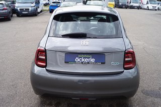 Fiat 500 e Icon I Batteriezertifikat I Winter-Magic-Eye-Komfort-Keyless-Entry Paket - bilder 4