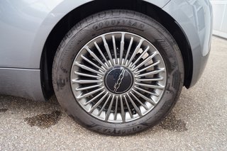 Fiat 500 e Icon I Batteriezertifikat I Winter-Magic-Eye-Komfort-Keyless-Entry Paket - bilder 6
