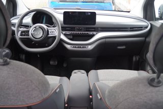 Fiat 500 e Icon I Batteriezertifikat I Winter-Magic-Eye-Komfort-Keyless-Entry Paket - bilder 16