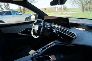 Peugeot 3008 Hybrid 136 GT Sound&Air Paket, Komfort Paket - bilder 14