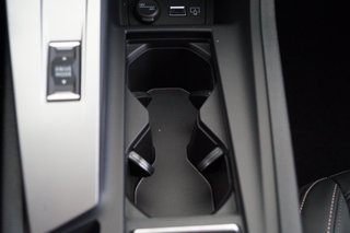 Peugeot 308 SW Hybrid 145 Allure I Komfort-Paket I Winter-Paket - bilder 30