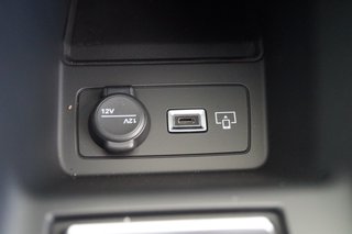 Peugeot 308 SW Hybrid 145 Allure I Komfort-Paket I Winter-Paket - bilder 32