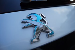 Peugeot e-208 GT I Kamera I Elektro I Batteriezertifikat - foto 4