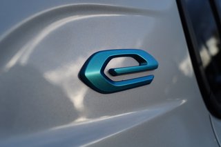 Peugeot e-208 GT I Kamera I Elektro I Batteriezertifikat - foto 6