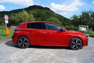Peugeot 308 GT Komfort-Paket-Plus I Pano-Schiebedach I Kamera I Relax-Paket I Focal - bilder 5