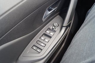 Peugeot 308 GT Komfort-Paket-Plus I Pano-Schiebedach I Kamera I Relax-Paket I Focal - bilder 14