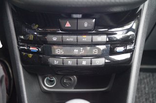 Peugeot 2008 Allure I Pano I Kamera I SHZ I Leder - foto 17