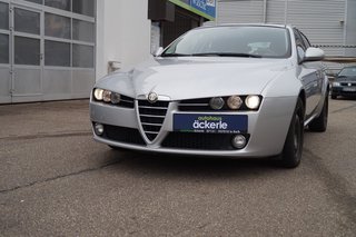 Alfa Romeo Alfa 159 Sportwagon 1.9 JTDM 16V - bilder 1