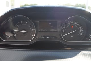 Peugeot 2008 Active Einparkhilfe I Sitzheizung - bilder 14