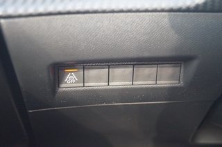 Peugeot 2008 GT I AHK I Kamera I Navi I SHZ I PDC - bilder 9