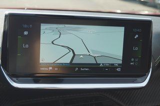 Peugeot 2008 GT I AHK I Kamera I Navi I SHZ I PDC - bilder 16