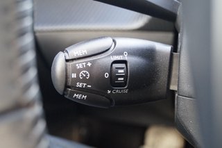 Peugeot 2008 Allure I Kamera I Navi I PDC I LED - bilder 10