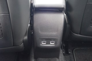 Peugeot e-2008 GT Pano | Batteriezertifikat I Grip | Keyless |OC11kW - bilder 12