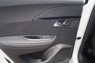 Peugeot e-2008 GT Pano | Batteriezertifikat I Grip | Keyless |OC11kW - bilder 14