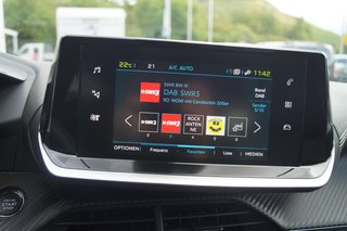 Peugeot e-2008 GT Pano | Batteriezertifikat I Grip | Keyless |OC11kW - bilder 28