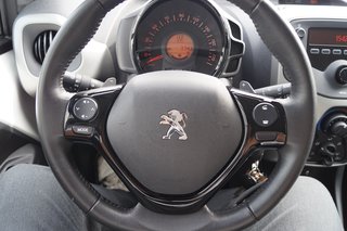 Peugeot 108 Active Automatik I sehr wenig Kilometer - bilder 9