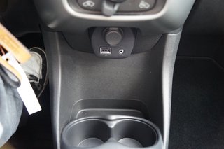 Peugeot 108 Active Automatik I sehr wenig Kilometer - bilder 12