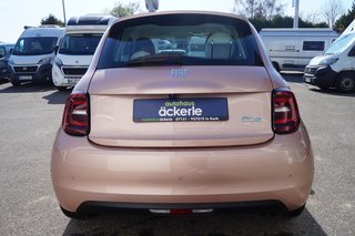 Fiat 500 e La Prima by Bocelli I 8-Fach I Winter-Paket I Kamera I Batteriezertifikat - foto 4